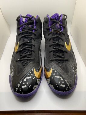 Nike Lebron 11 Black History Month Edition | Youth 6.5 OR Women’s 8.5